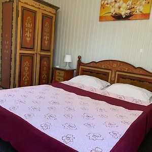 Casa Romaneasca 3*, אוטופן רומניה